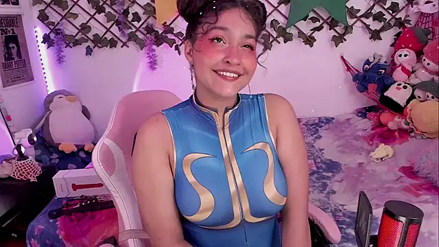 Snapshot of cutepie_uwu_ chatting on December 3, 7:11 pm cutepie uwu online show from December 3, 7:11 pm