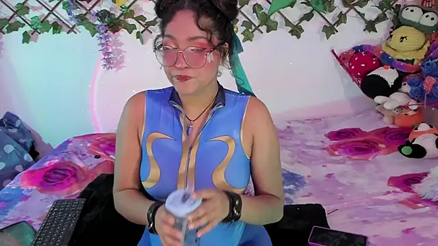 Snapshot of cutepie_uwu_ chatting on January 15, 8:05 pm cutepie uwu online show from January 15, 8:05 pm