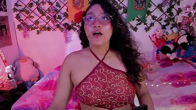 Snapshot of cutepie_uwu_ chatting on February 2, 4:37 am cutepie uwu online show from February 2, 4:37 am