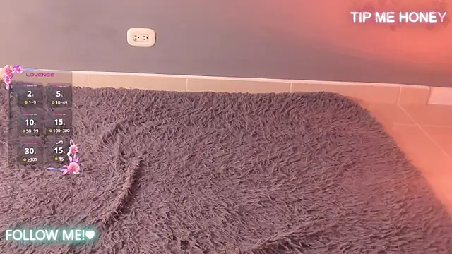 juanmiss online show from March 10, 10:04 am