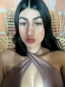 Snapshot of Julix_A chatting on February 5, 6:13 am Julix A online show from February 5, 6:13 am