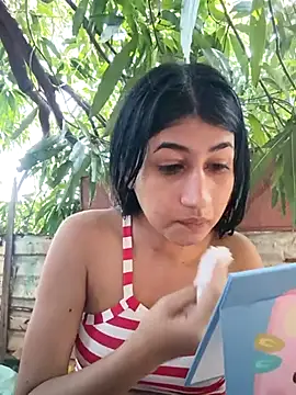 Snapshot of Julix_A chatting on November 16, 7:30 pm Julix A online show from November 16, 7:30 pm