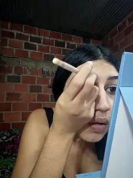 Snapshot of Julix_A chatting on December 18, 11:55 pm Julix A online show from December 18, 11:55 pm