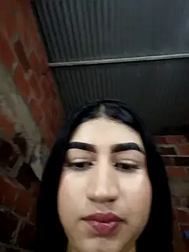 Snapshot of Julix_A chatting on February 9, 9:08 pm Julix A online show from February 9, 9:08 pm