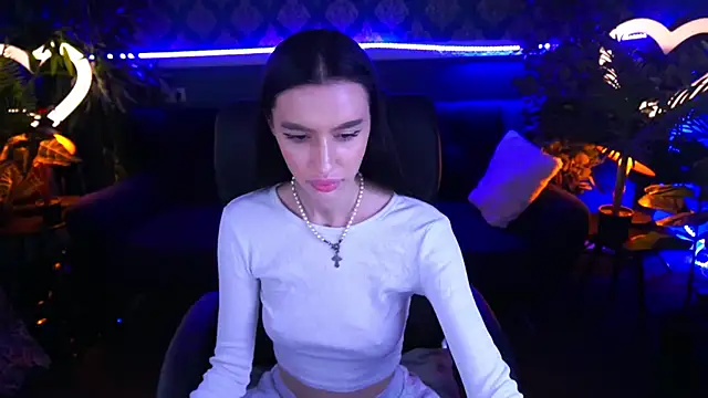 Snapshot of Snow_WhiteeeX chatting on January 21, 12:50 pm Snow WhiteeeX online show from January 21, 12:50 pm