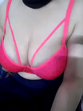 Ghazal Arab21 online show from March 22, 10:15 pm