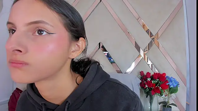 ninaht online show from October 11, 8:51 pm