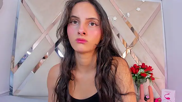 ninaht online show from November 15, 9:00 pm