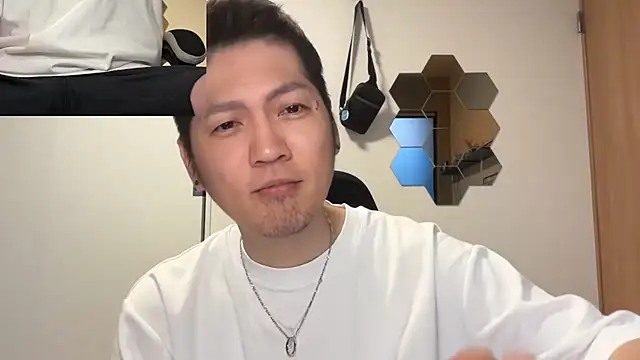 kensnb online show from April 24, 8:22 pm
