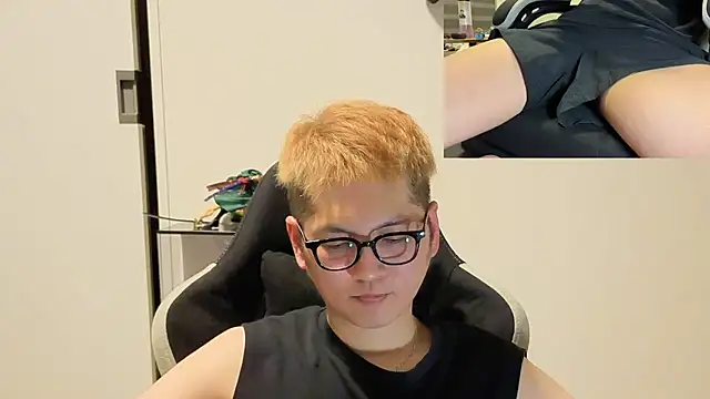 Snapshot of kensnb chatting on July 13, 12:08 pm kensnb online show from July 13, 12:08 pm