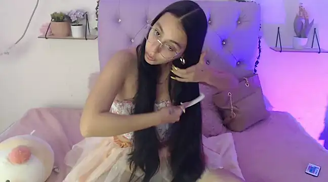 Freyja 01 online show from March 3, 10:31 pm