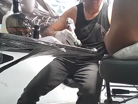 Snapshot of exmilitary chatting on January 7, 5:04 pm exmilitary online show from January 7, 5:04 pm