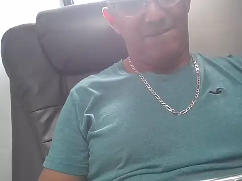 Snapshot of exmilitary chatting on February 9, 10:14 pm exmilitary online show from February 9, 10:14 pm