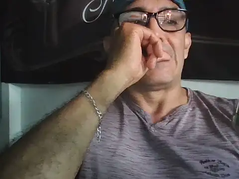 Snapshot of exmilitary chatting on February 26, 10:20 pm exmilitary online show from February 26, 10:20 pm