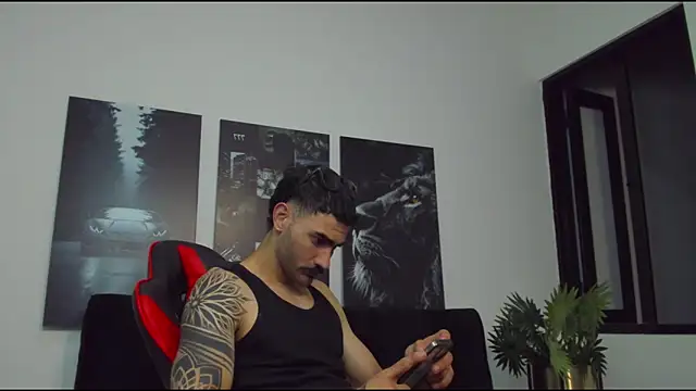 Austin bolt online show from February 12, 1:52 am