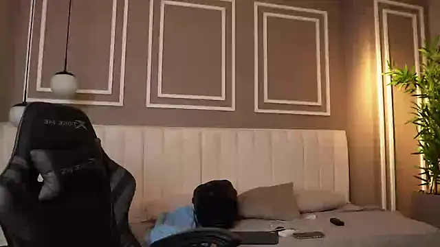 Austin bolt online show from November 10, 12:53 am