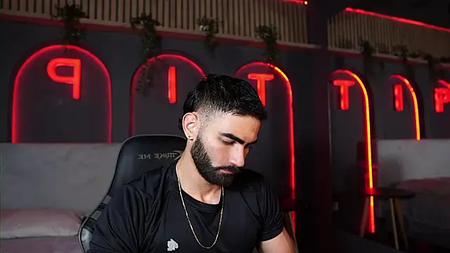 Austin bolt online show from February 11, 1:10 am