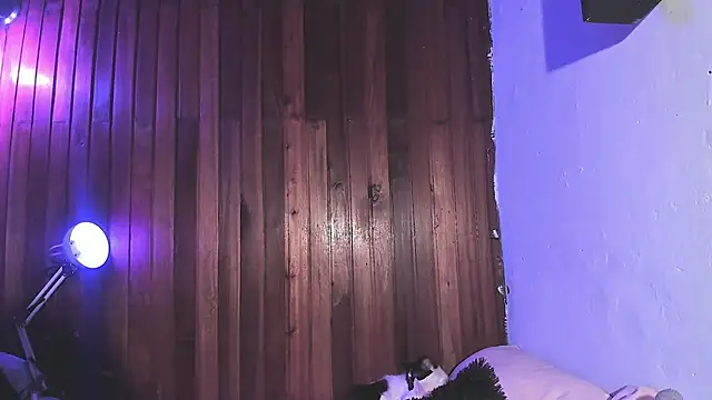 Snapshot of Alice_woodville chatting on November 14, 3:27 am Alice woodville online show from November 14, 3:27 am