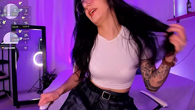 Alice woodville online show from March 10, 1:10 am