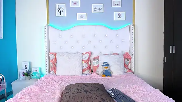 dante ferraraa online show from December 18, 4:20 am