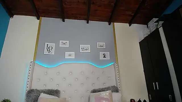 dante ferraraa online show from September 11, 9:04 pm