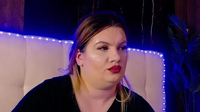 MelanieBrownn online show from February 23, 5:38 am