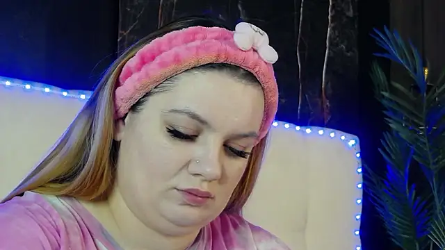 MelanieBrownn online show from March 11, 5:46 am