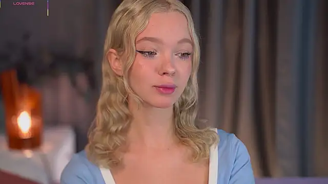  AlinaBailey online show from October 15, 8:47 am