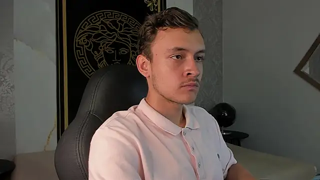 Desmon Clark online show from January 13, 9:42 pm