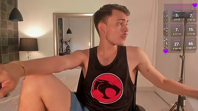 Desmon Clark online show from March 7, 9:06 pm