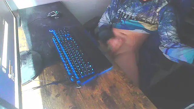 Snapshot of WouldLovetoFuckYou666 chatting on September 16, 2:07 pm WouldLovetoFuckYou666 online show from September 16, 2:07 pm