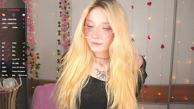 Naughty  Couplles online show from February 25, 3:16 am