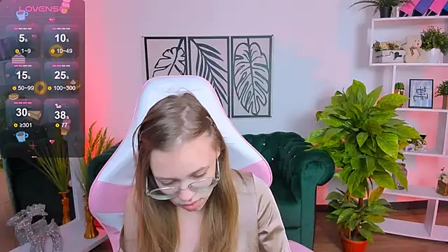 LayriantaVee online show from January 19, 7:04 am