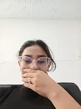 Ary-18 online show from October 27, 1:26 pm