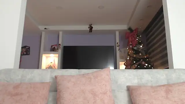 Snapshot of millyrosse chatting on November 29, 2:58 am millyrosse online show from November 29, 2:58 am