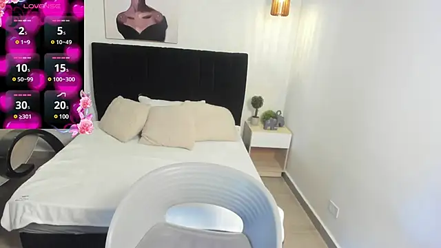 Scarlett  bell online show from March 19, 1:07 pm