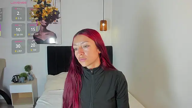 Scarlett  bell online show from October 28, 1:14 pm