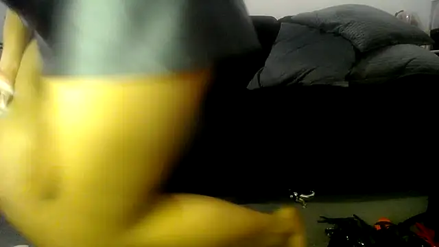 Niquitasparkles online show from February 5, 2:59 pm