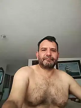 RogueTraveler online show from February 8, 2:27 pm