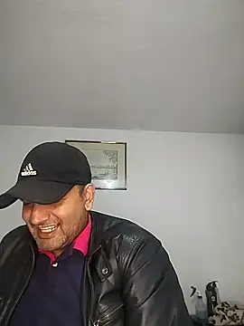 RogueTraveler online show from October 16, 3:51 am