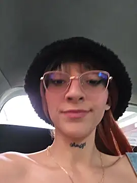Dani pegin online show from June 24, 3:11 pm