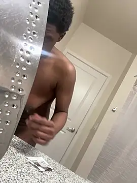 Snapshot of TransboyJay chatting on February 6, 6:40 am TransboyJay online show from February 6, 6:40 am