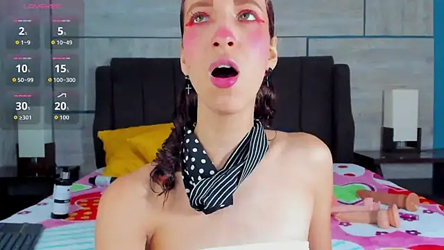 Snapshot of ZaritaLenon chatting on December 13, 10:15 pm ZaritaLenon online show from December 13, 10:15 pm