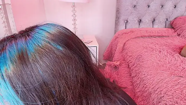 Snapshot of Salem_skyler_ chatting on October 26, 3:45 am Salem skyler online show from October 26, 3:45 am