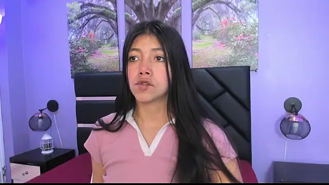 KimberlyVillaLobos online show from September 24, 11:35 am