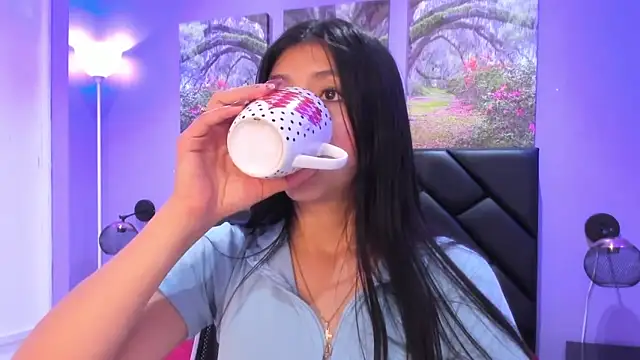 KimberlyVillaLobos online show from November 26, 11:33 am