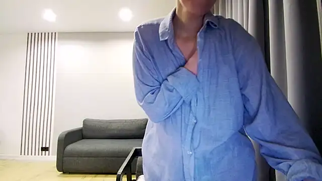 Snapshot of Daniella_Lorente chatting on December 20, 3:14 am Daniella Lorente online show from December 20, 3:14 am