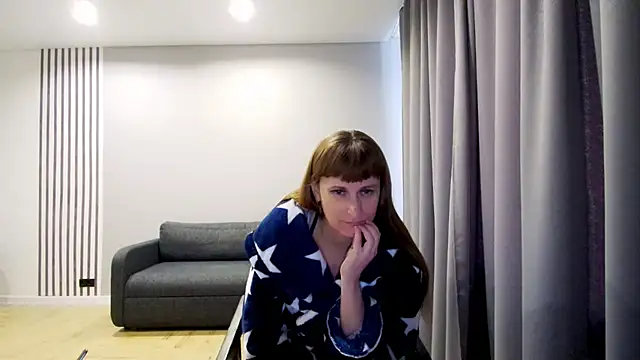 Snapshot of Daniella_Lorente chatting on February 28, 5:37 am Daniella Lorente online show from February 28, 5:37 am