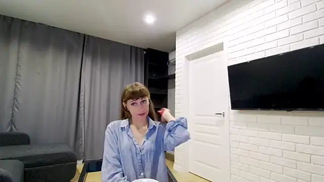 Snapshot of Daniella_Lorente chatting on November 6, 9:05 pm Daniella Lorente online show from November 6, 9:05 pm