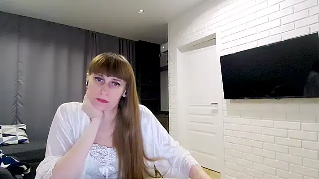 Daniella Lorente online show from February 18, 10:17 pm